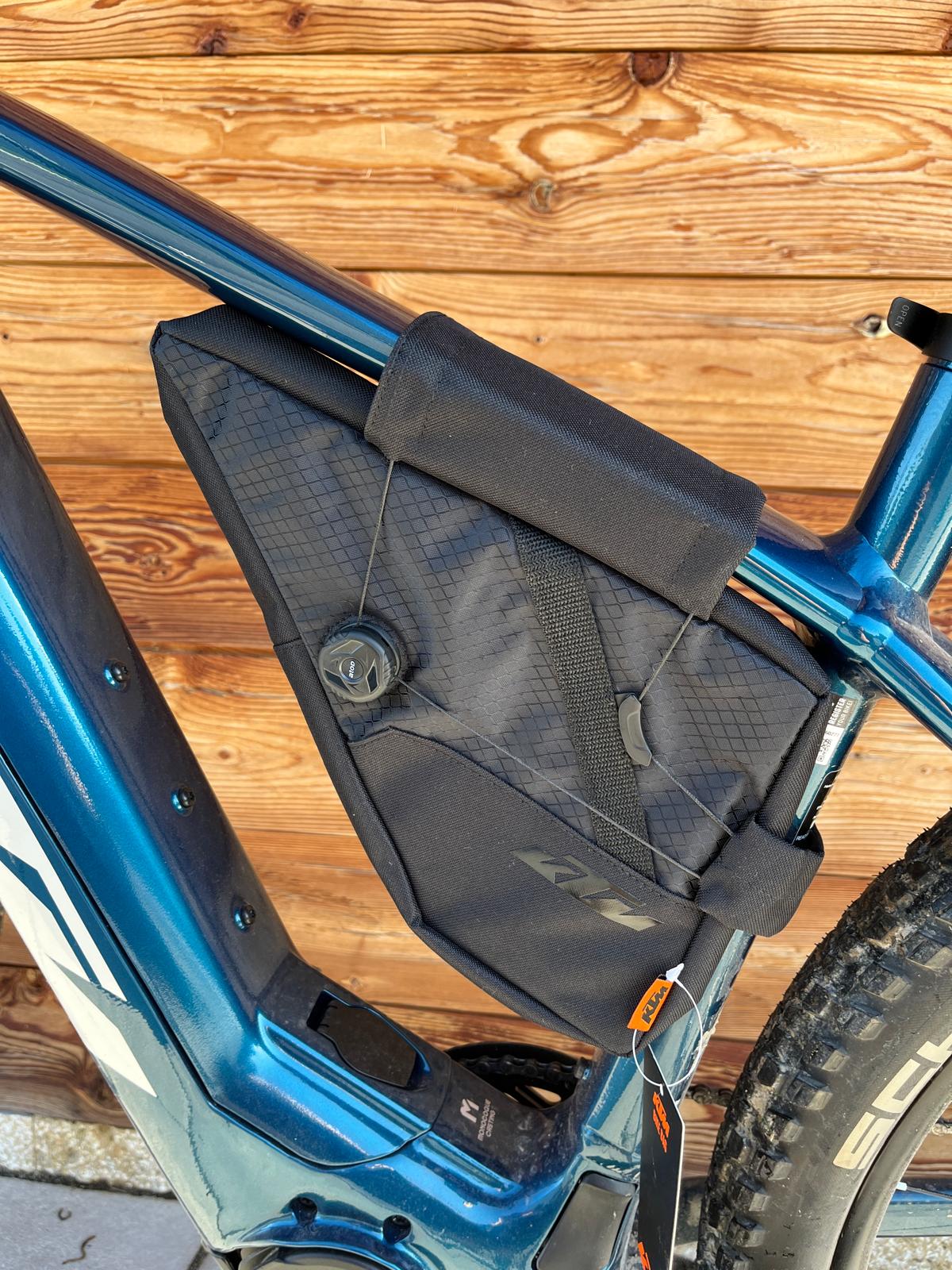 Original KTM Tasche Rahmentasche Dreieckstasche perfekter Halt dank Schnurrverschluss an jedem Bike