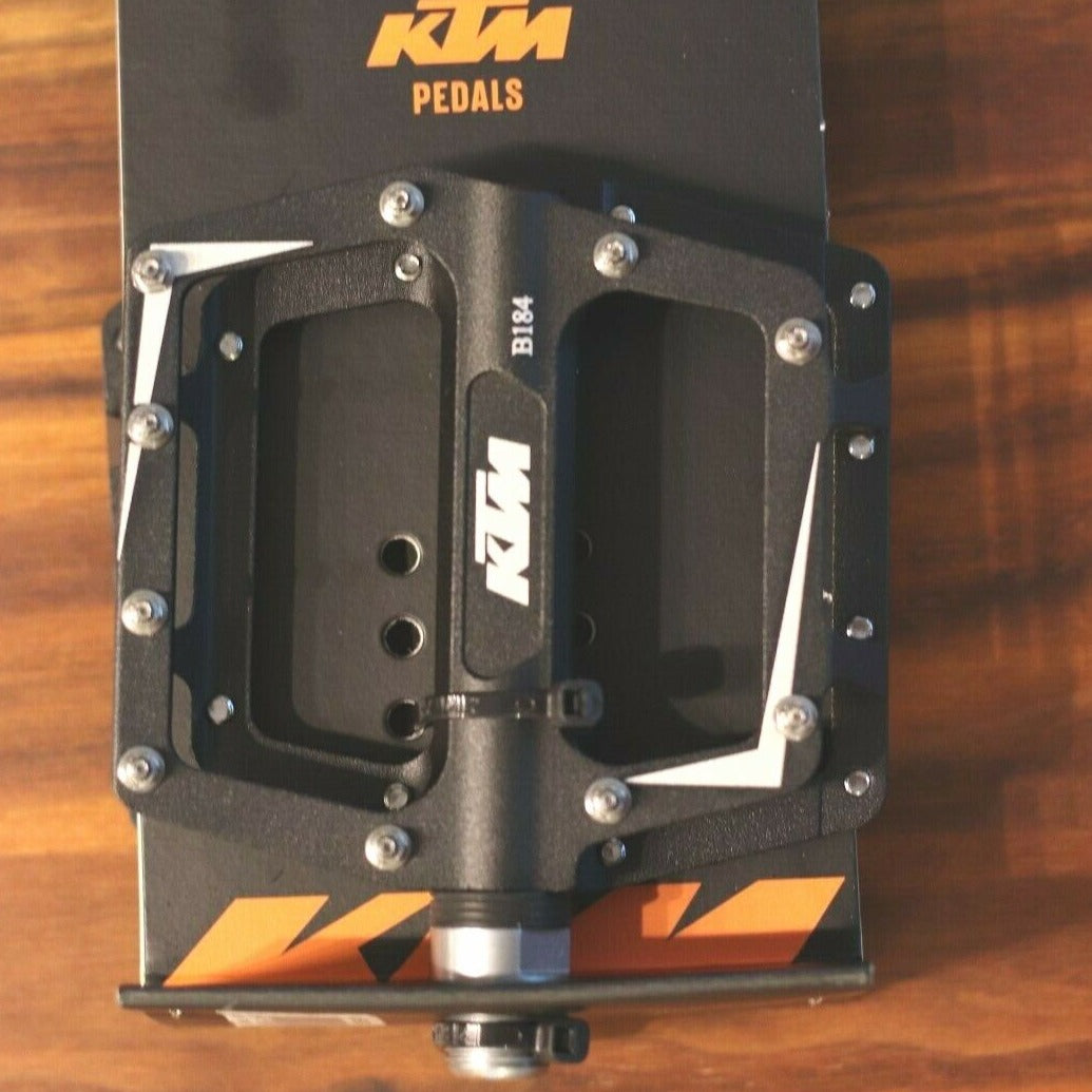 KTM Fahrrad Pedale, 2 Pedale, 1 Paar Alu Freeride neu schwarz