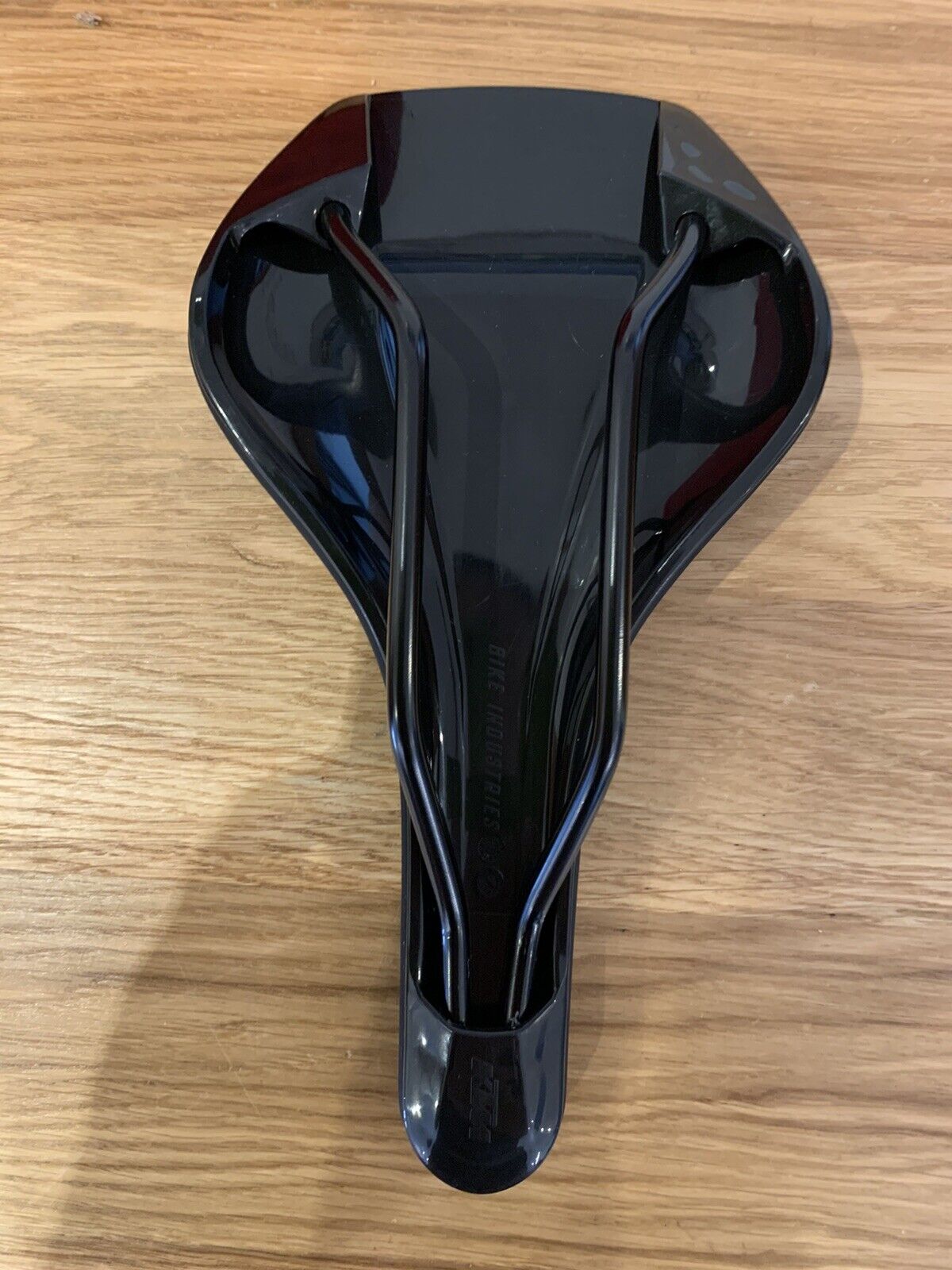 KTM Sport Fahrradsitz Sattel Fahrradsattel  schwarz Sitz Sattel NEU